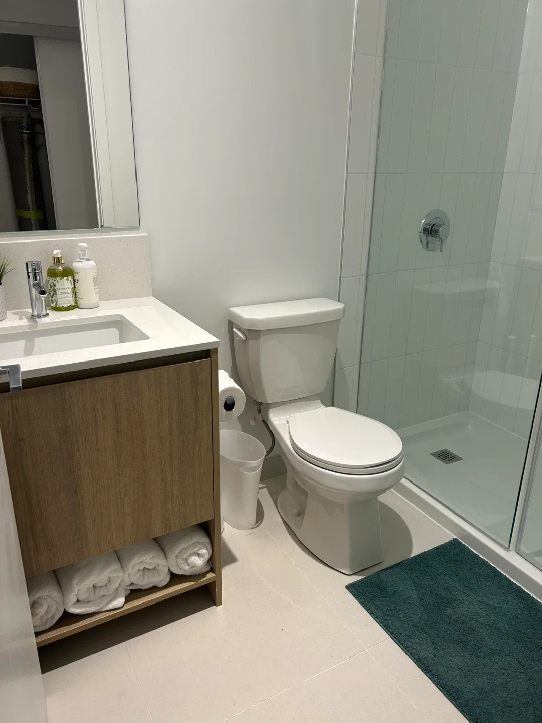 Fully furnished 2 bedroom available for rent image indicator(6)