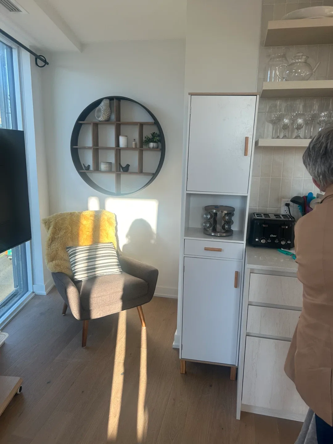 Fully furnished 2 bedroom available for rent image indicator(8)