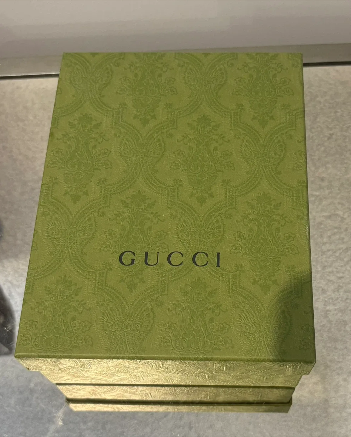 Gucci Gift Box & Shopping Bag Set image indicator(7)