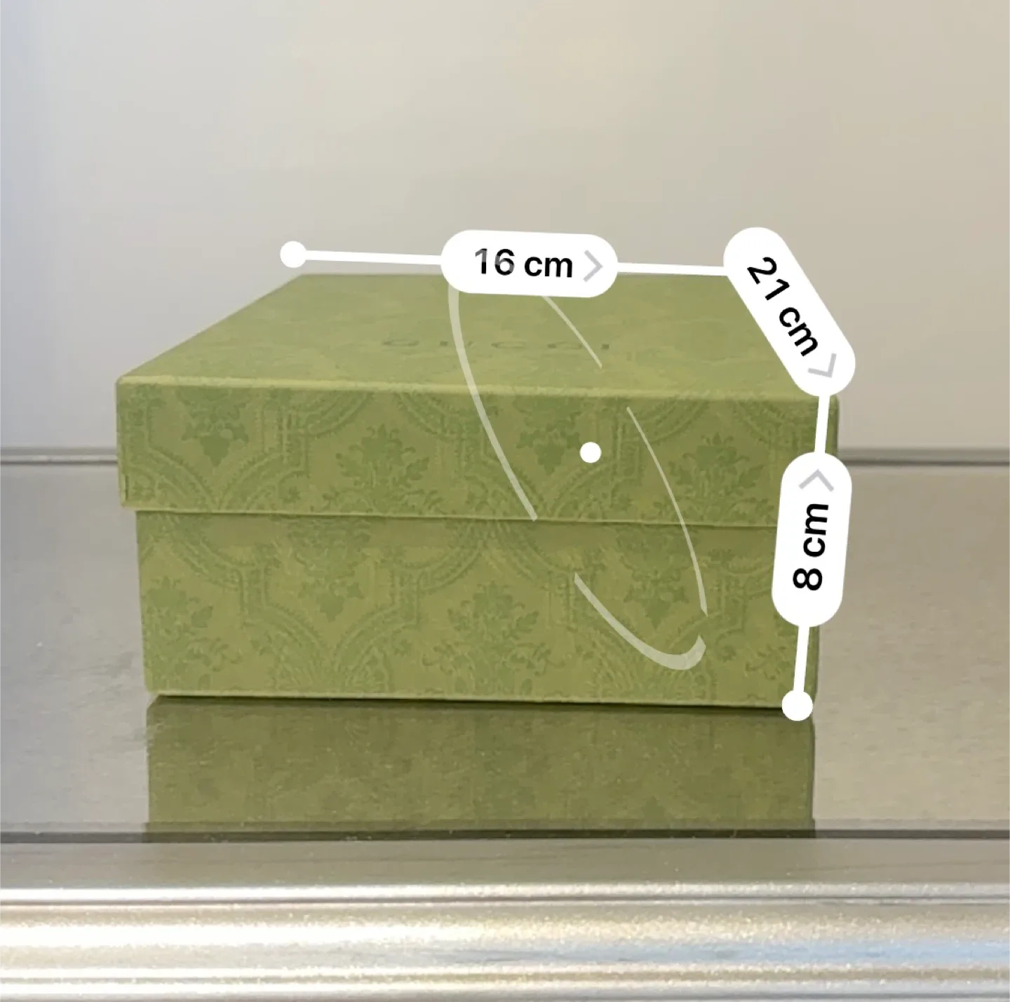 Gucci Gift Box & Shopping Bag Set image indicator(8)