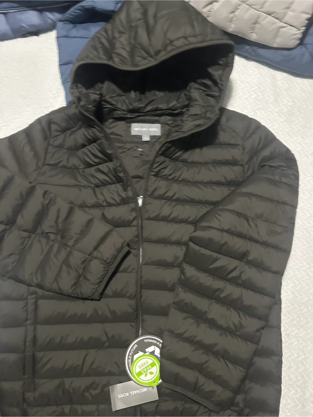 Michael Kors Packable Puffer Jacket - Size L - photo 3