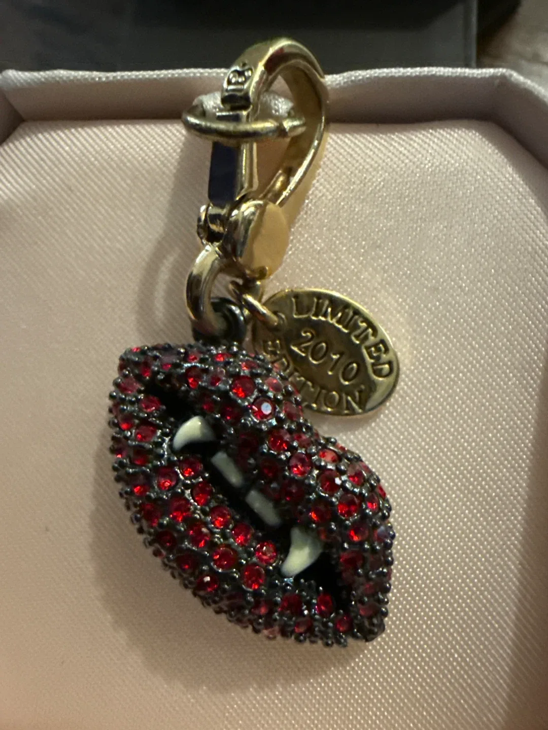 Juicy Couture Vampire Lips Charm - Limited Edition