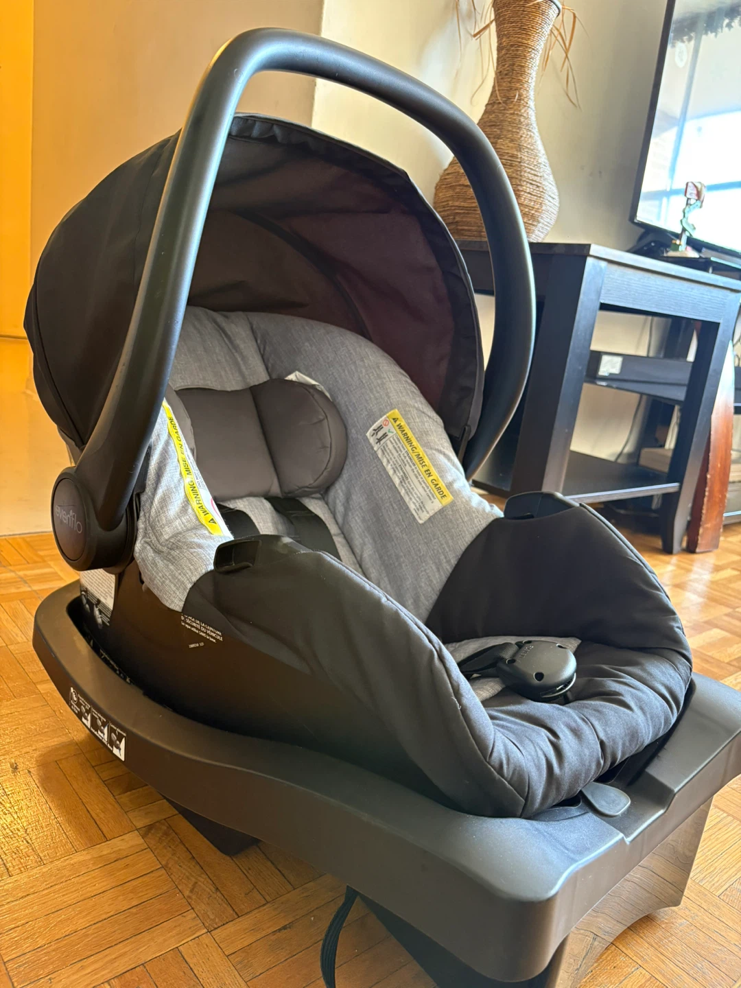 Evenflo Litemax Sport Graphite Infant Car Seat - photo 2