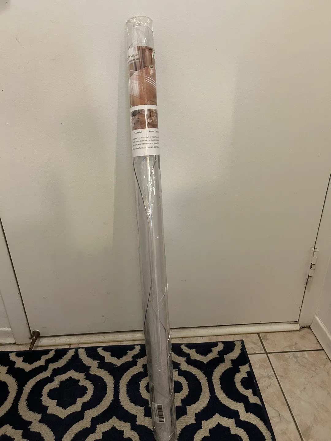 Band new Round Table Mat