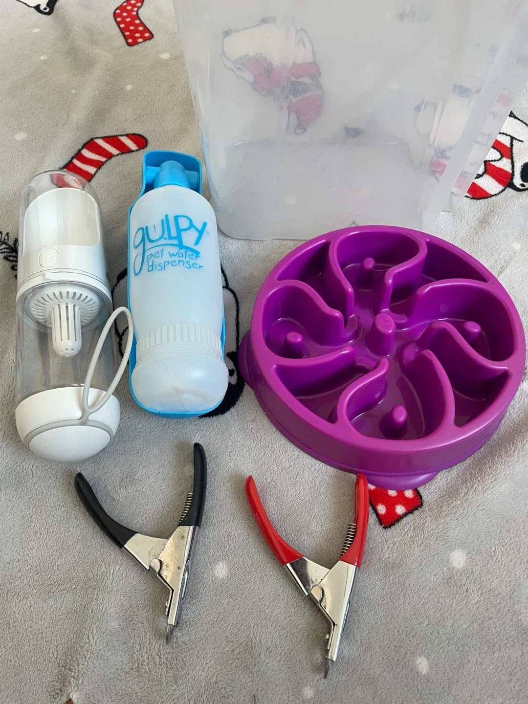 Dog Supplies Lot image indicator(2)