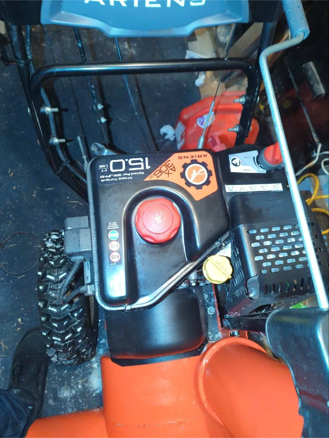 Ariens Deluxe 30" 306 CC Two-Stage Snow Thrower image indicator(4)