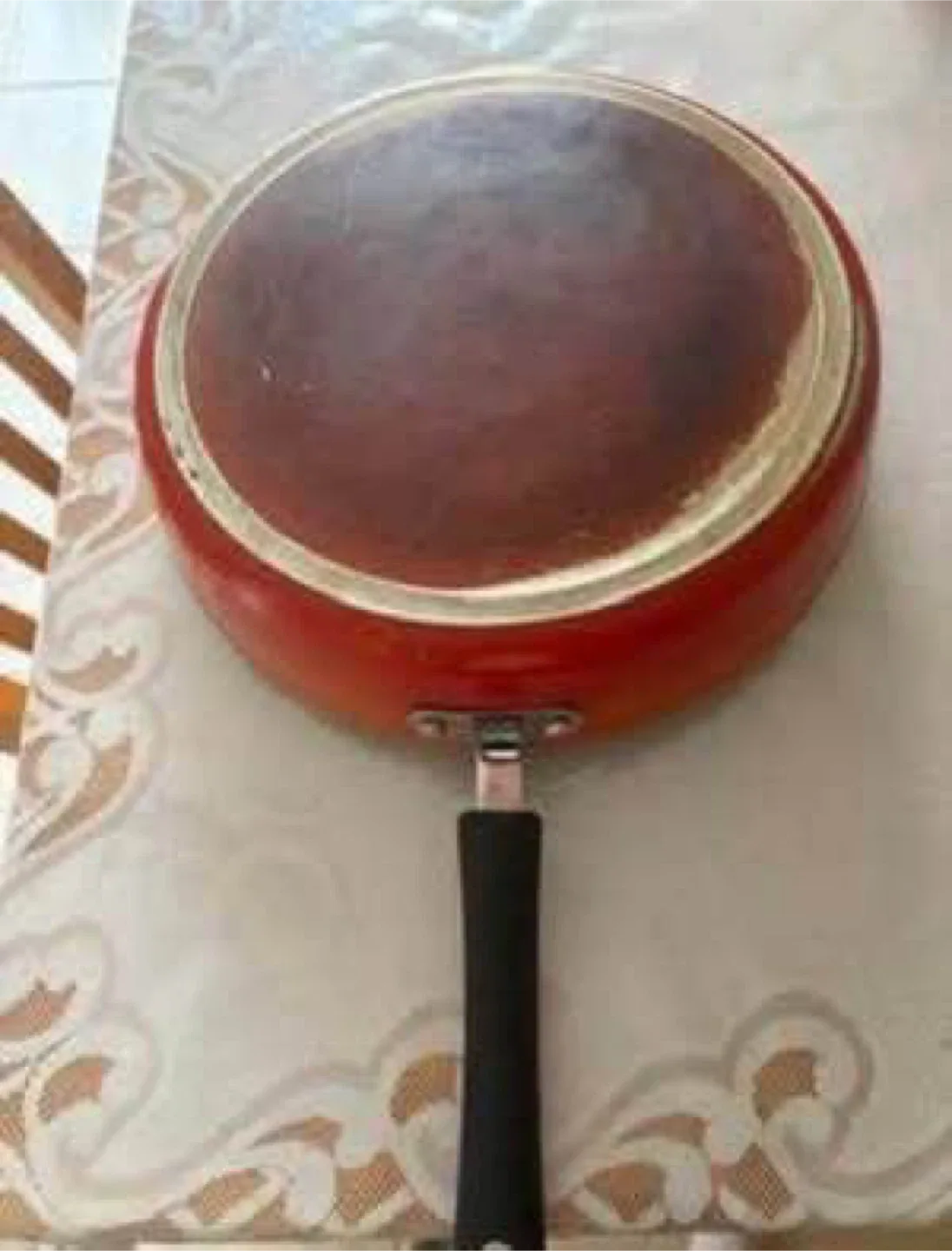 Small and big frying pan (Okay condition) (Both for FREE) image indicator(6)