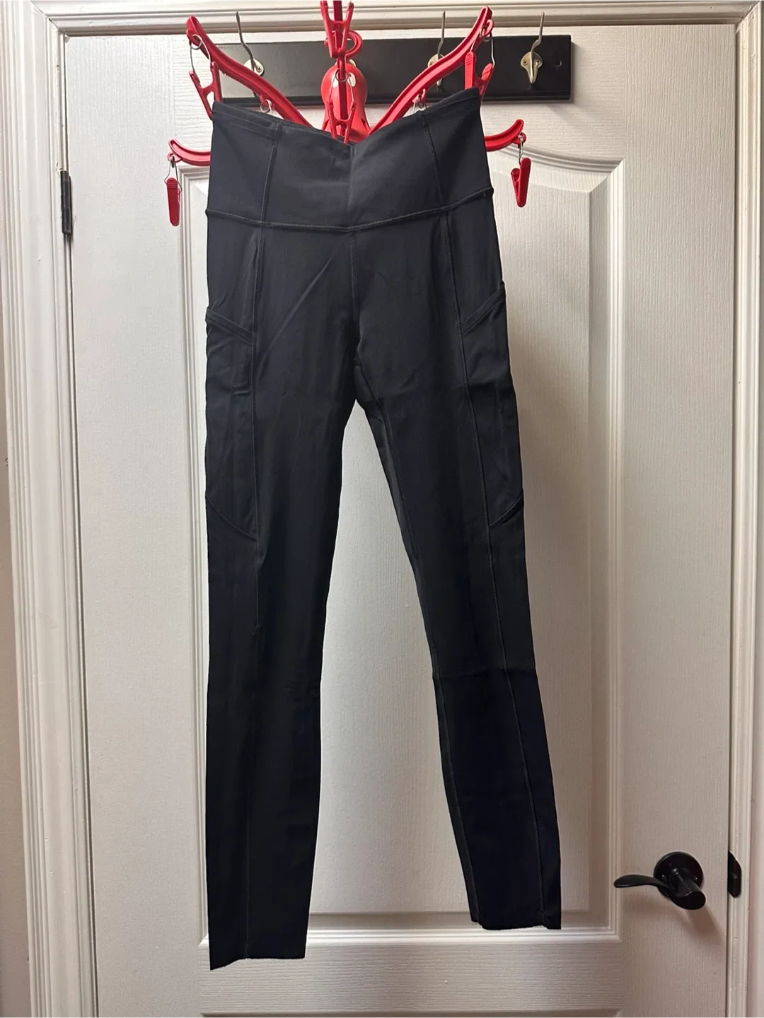 Lululemon Black Leggings size 2 image indicator(2)