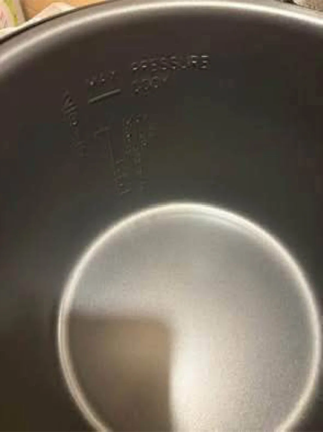 Chefman 6-Quart Electric Pressure Cooker (Barely used) image indicator(4)