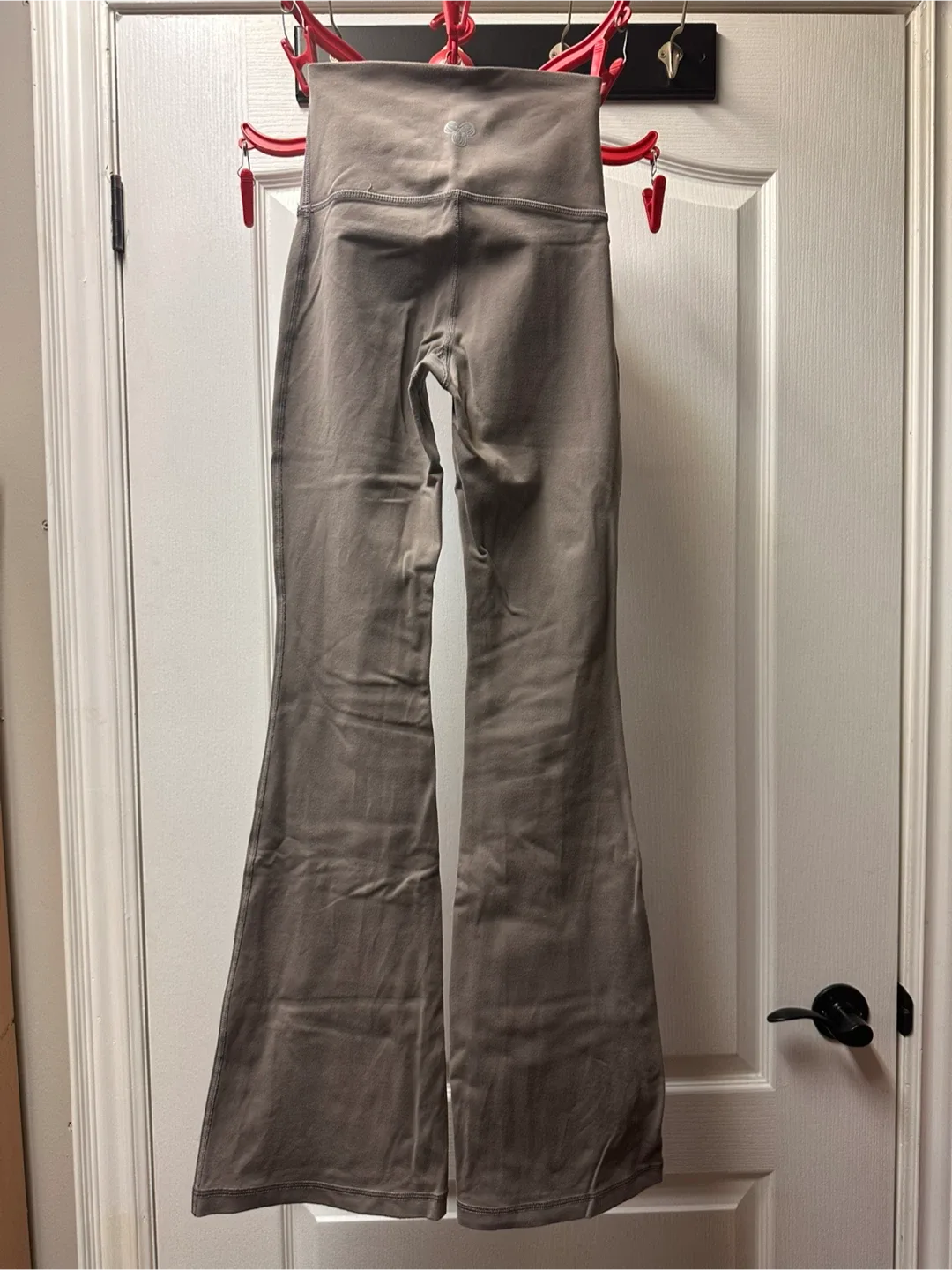 TNAction Flare Pants - Size 2XS image indicator(2)