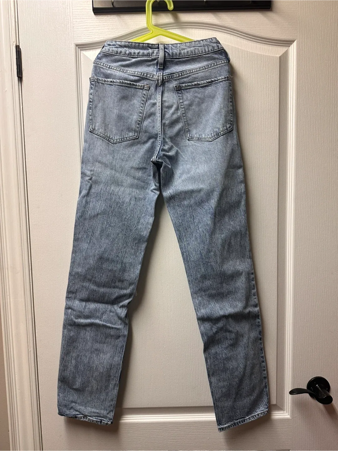H&M Slim Straight Jeans - Size 0 image indicator(2)