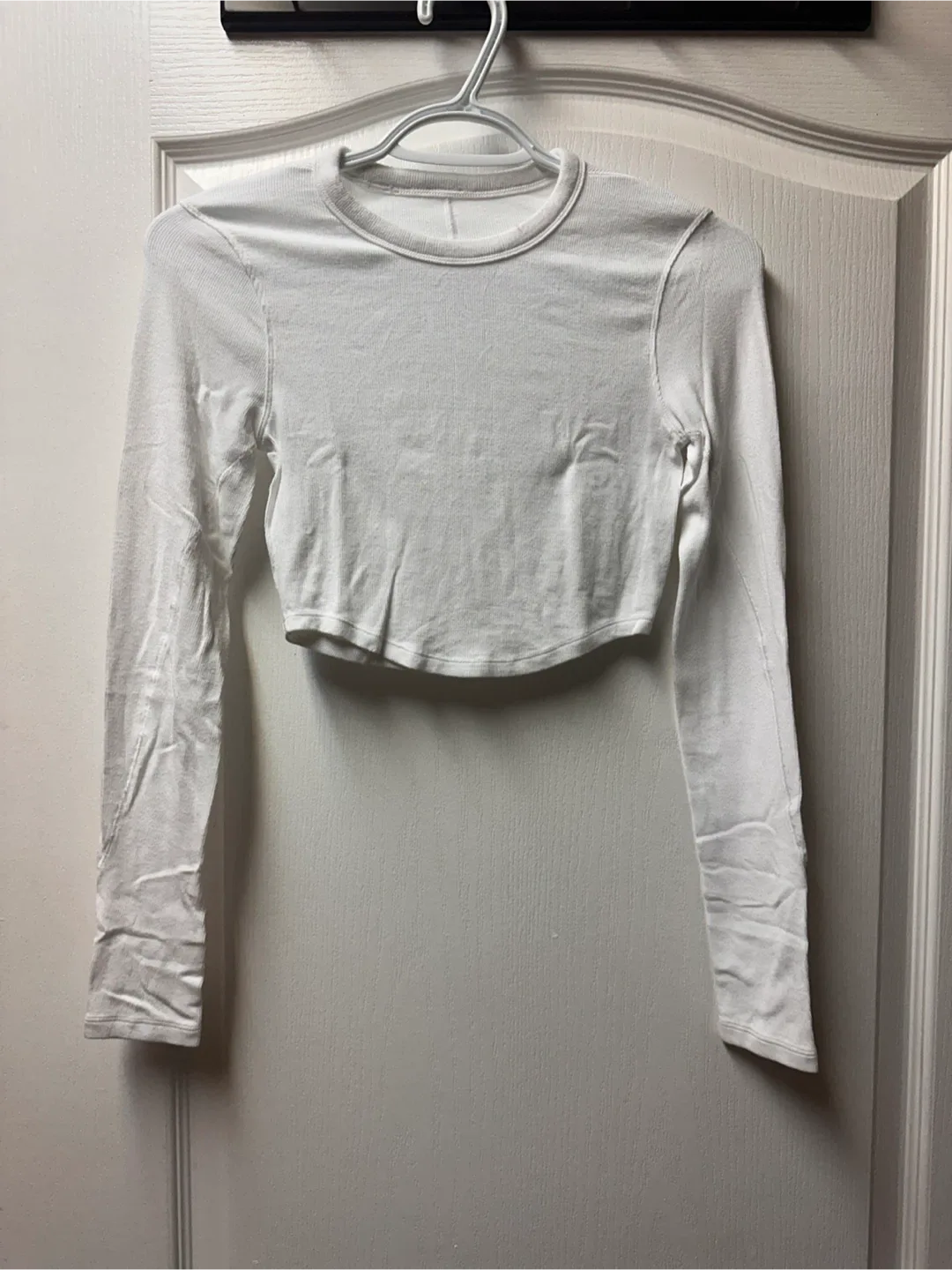 Lululemon White Long Sleeve Rib Crop Top size xs