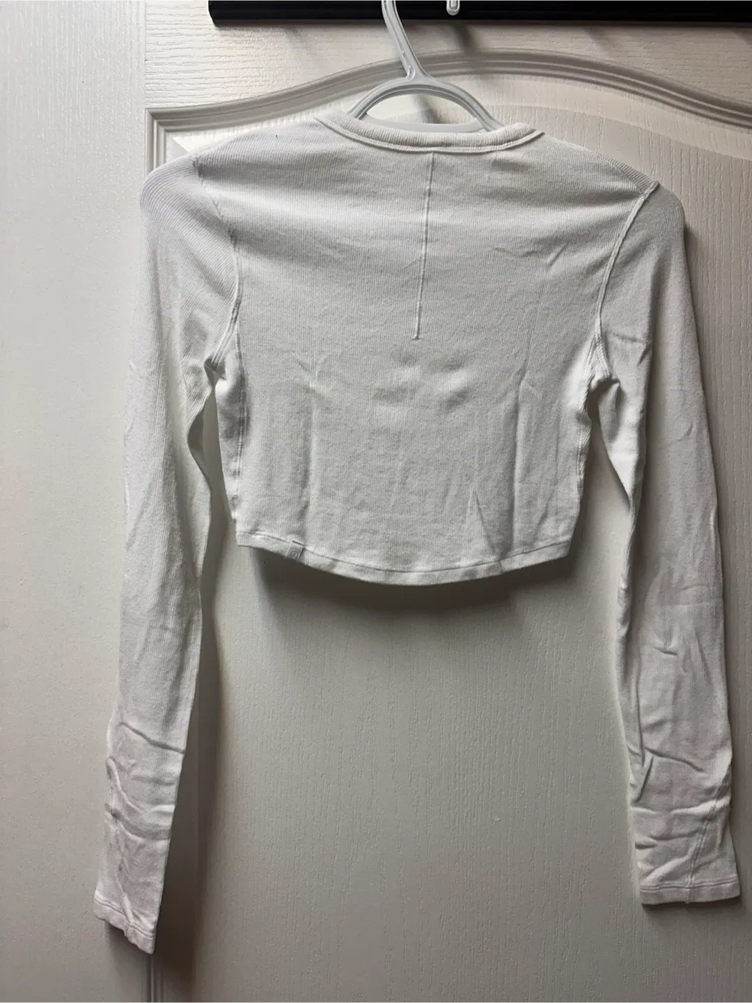 Lululemon White Long Sleeve Rib Crop Top size xs image indicator(2)