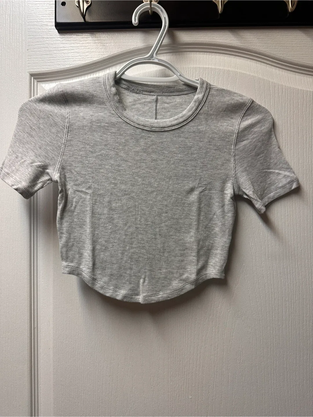 Lululemon Grey Ribbed Crop Top size XS