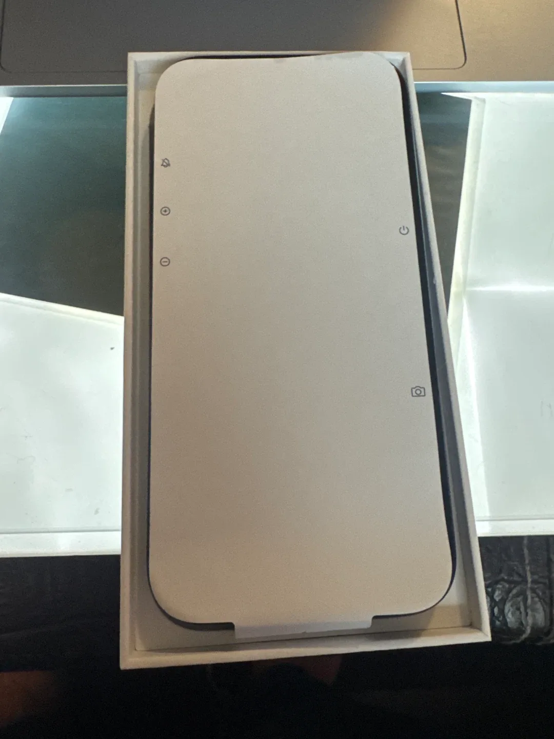 New iPhone 17 Pro Deep Blue 256GB (Box Included) image indicator(2)