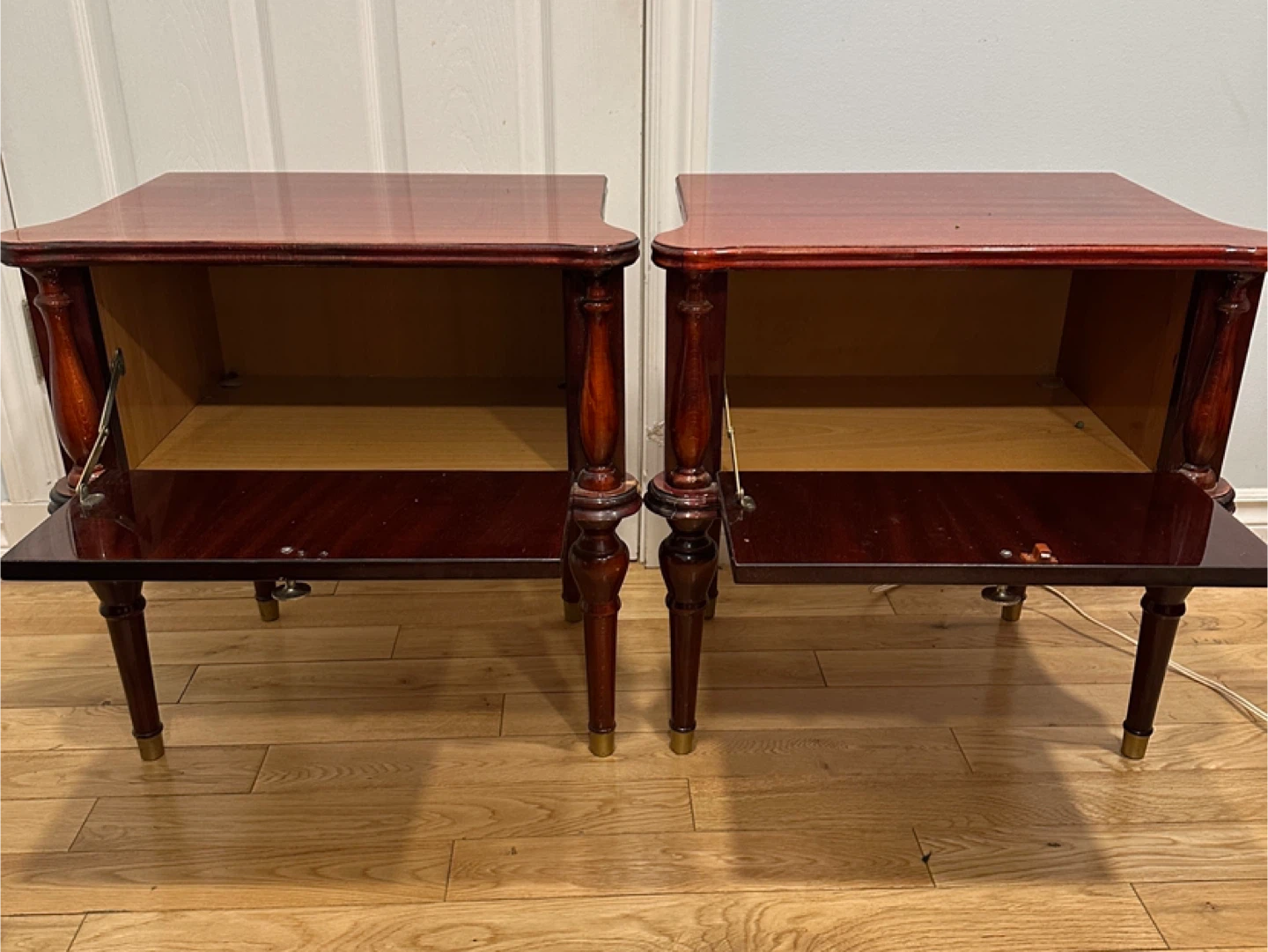 Vintage 1950 MCM Russian Made Nightstands (CAN DELIVER) - photo 3