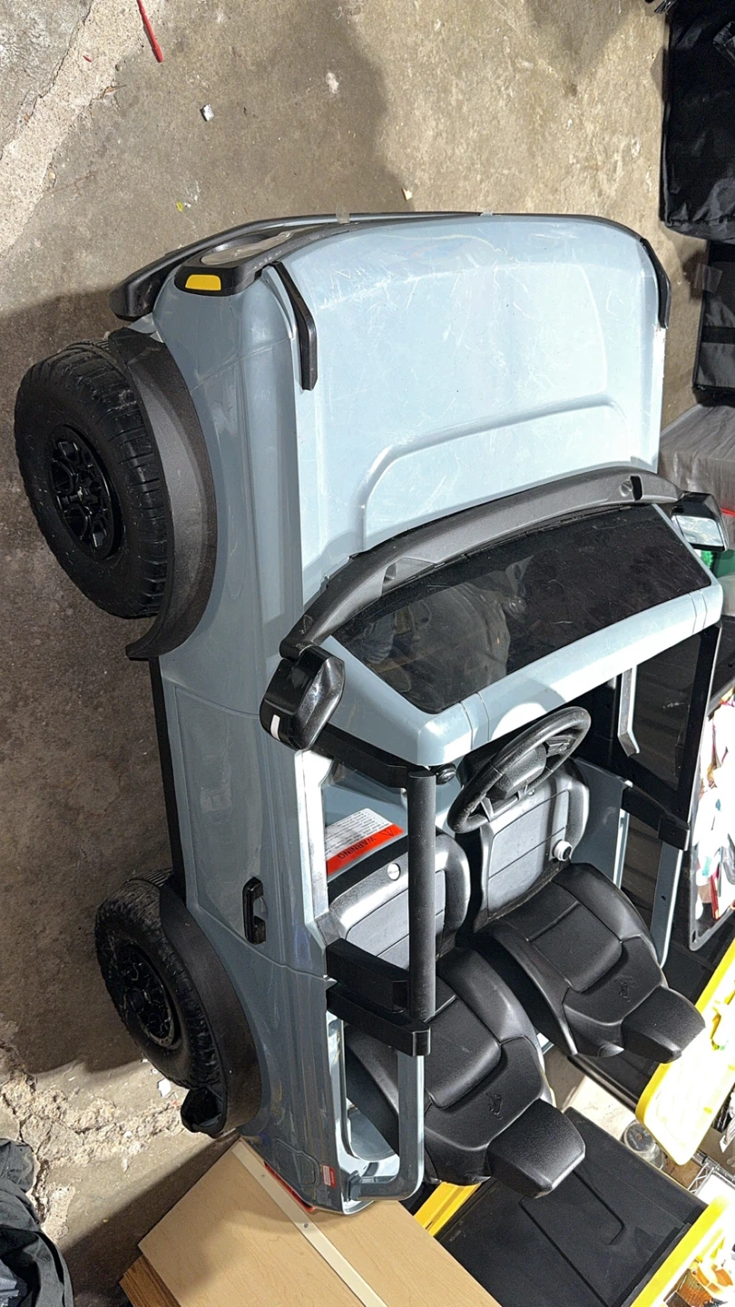 Ford Bronco Kids Ride On Car - Gray - photo 4