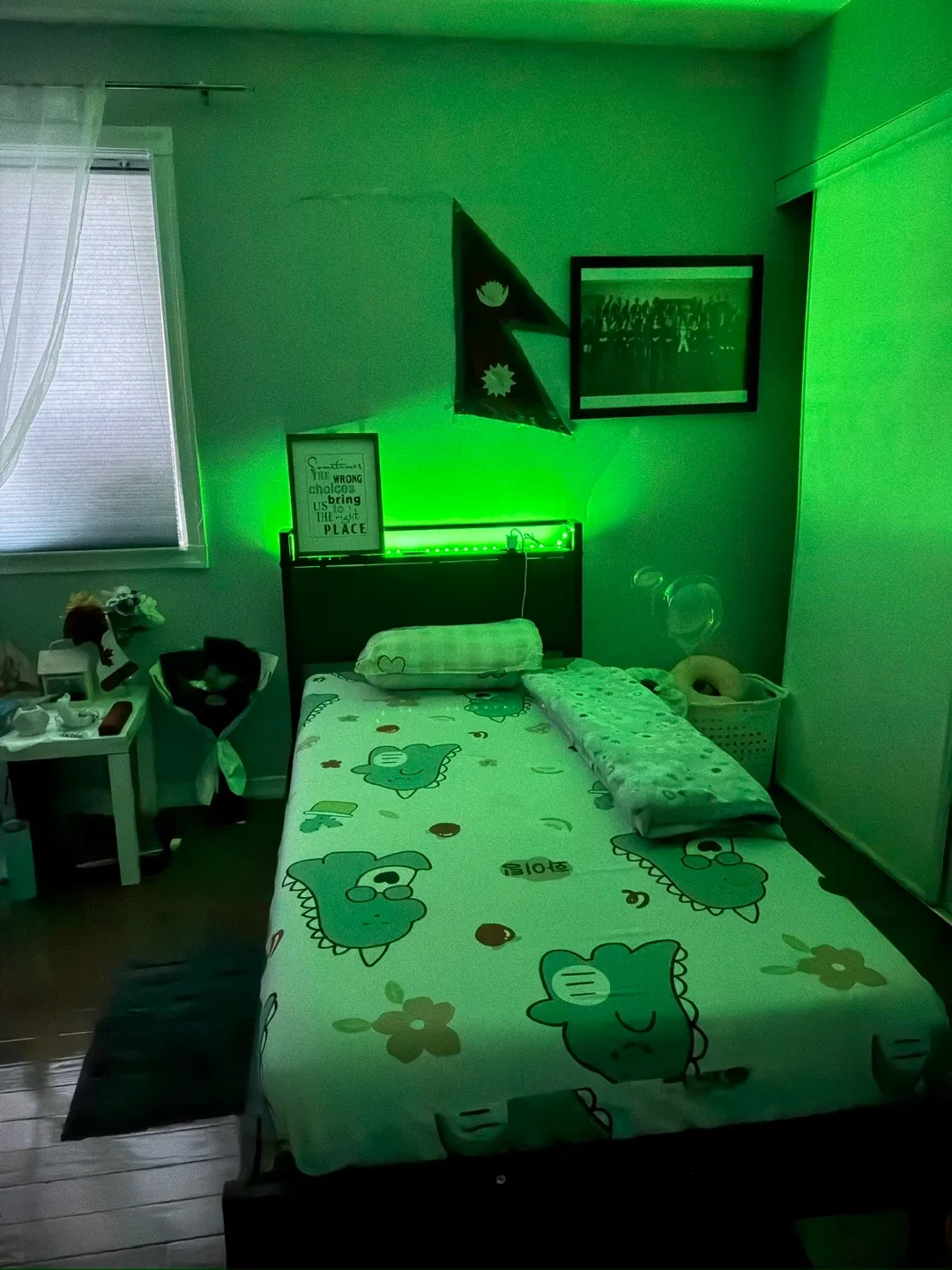 Black Metal Bed Frame - Single image indicator(6)