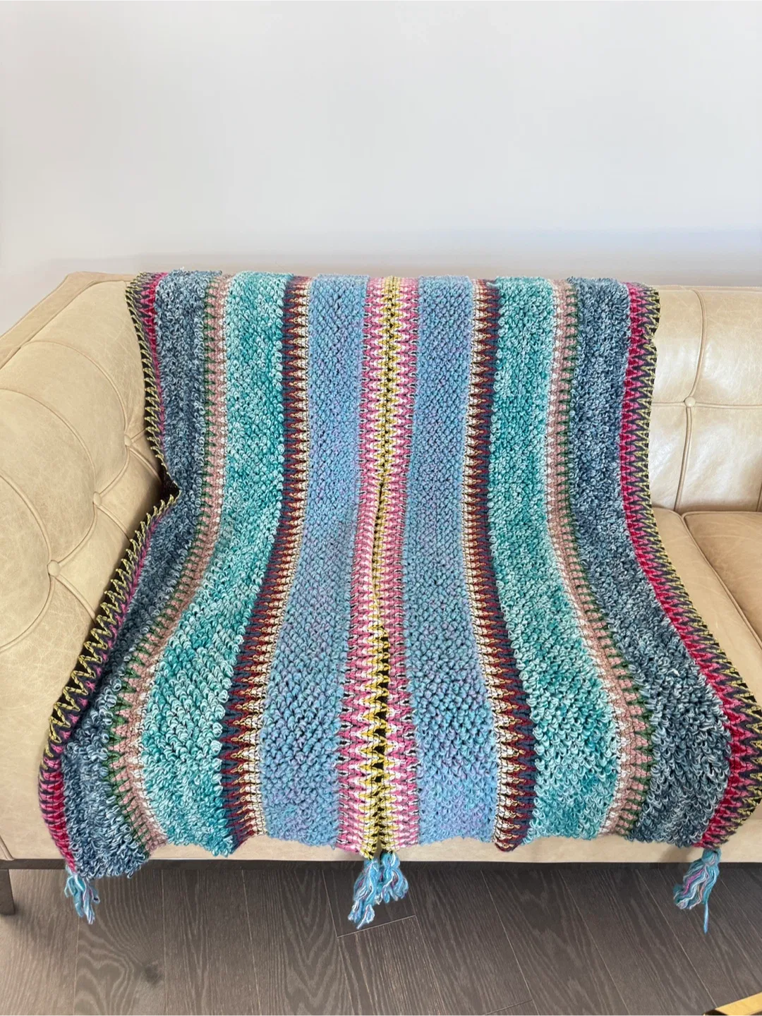 Crochet Throw Blanket/Shawl image indicator(4)