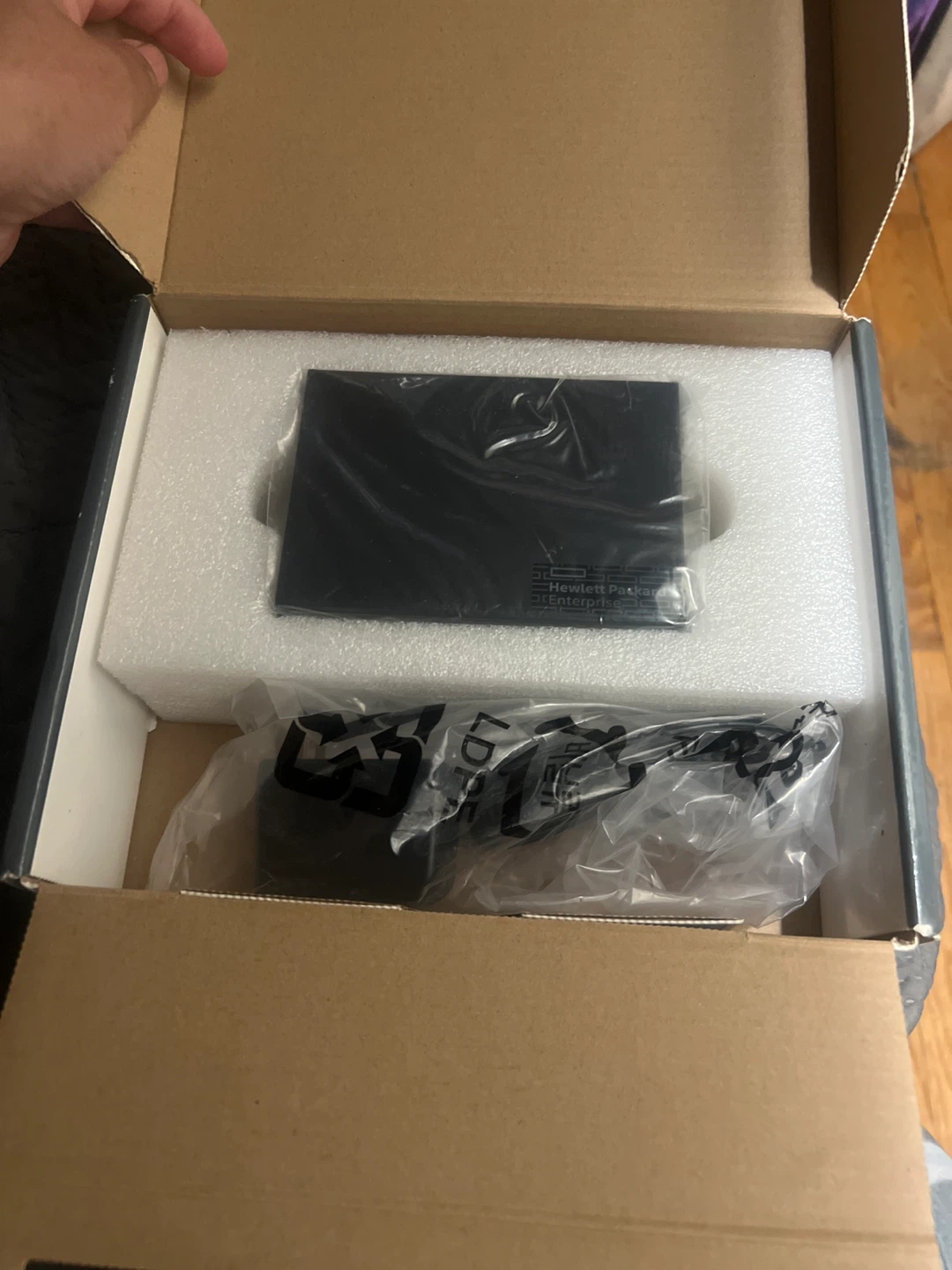 HP OfficeConnect 1420 5-Port Gigabit Switch - New - photo 2