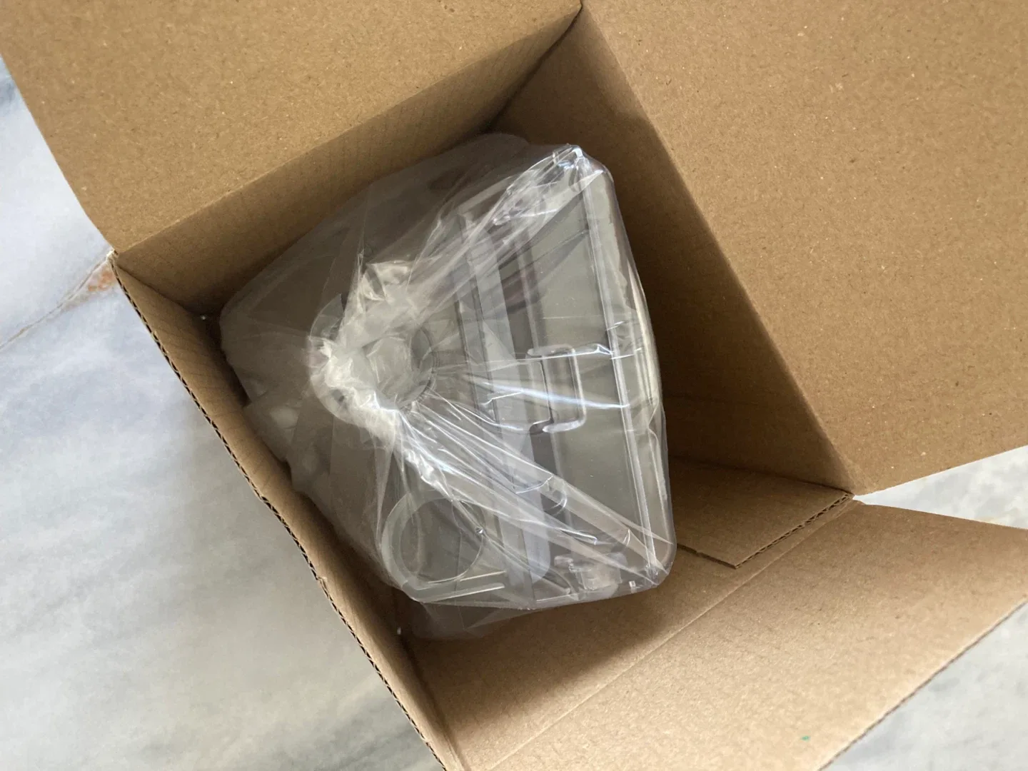 ResMed HumidAir Standard Tub - New in Box image indicator(2)