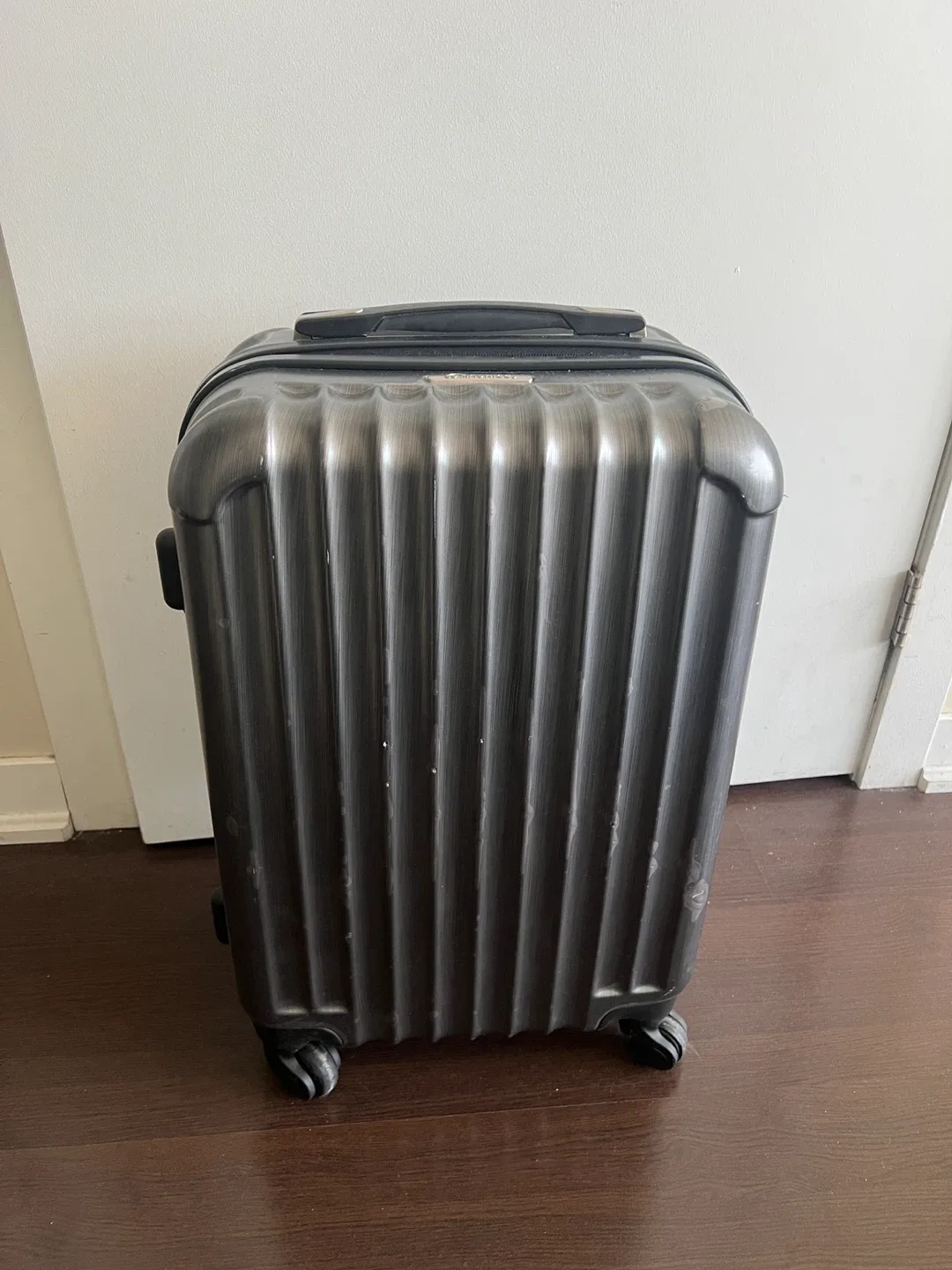 Le Maurice Carry-On Luggage