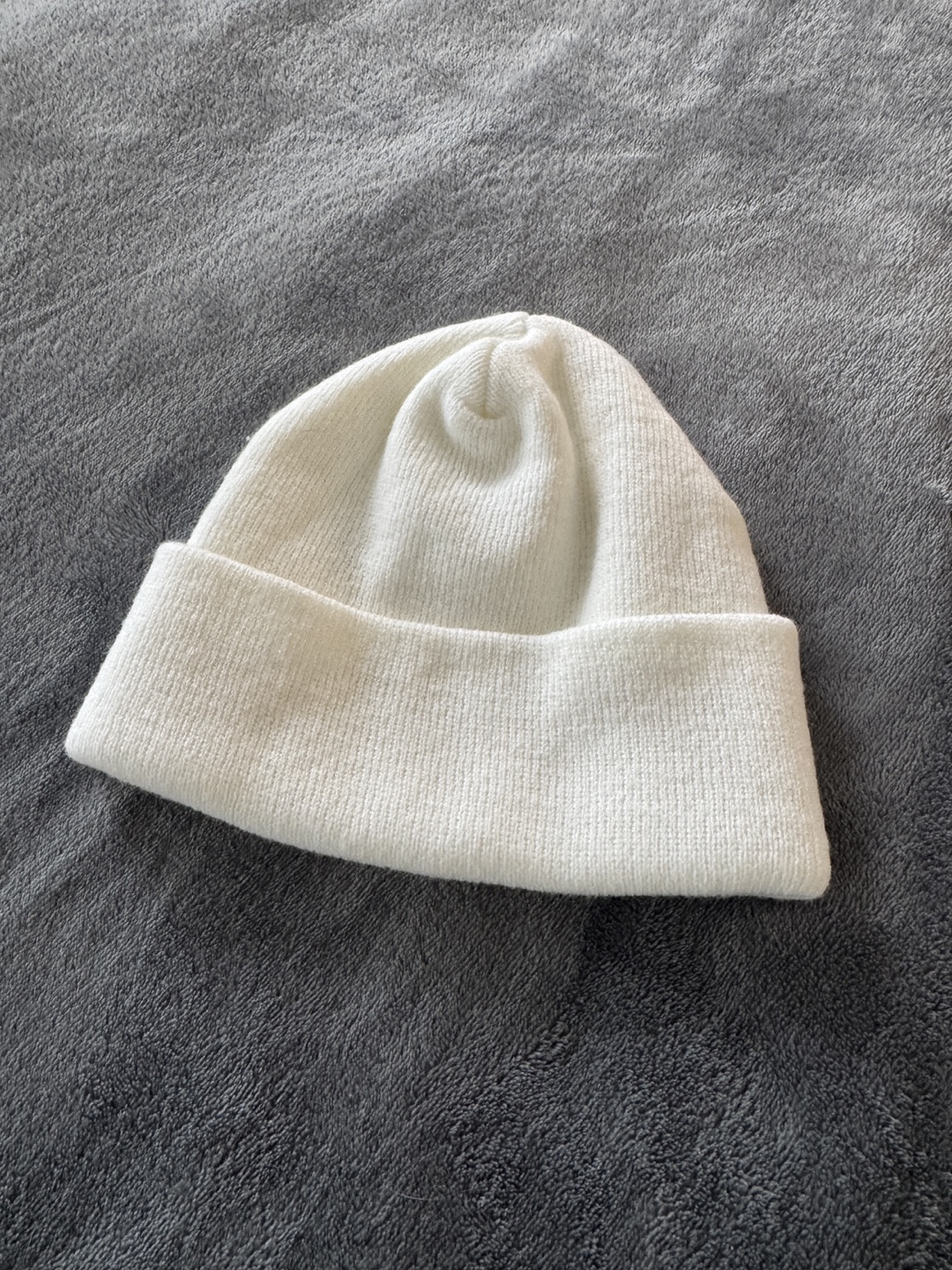 White hat / beanie - photo 2