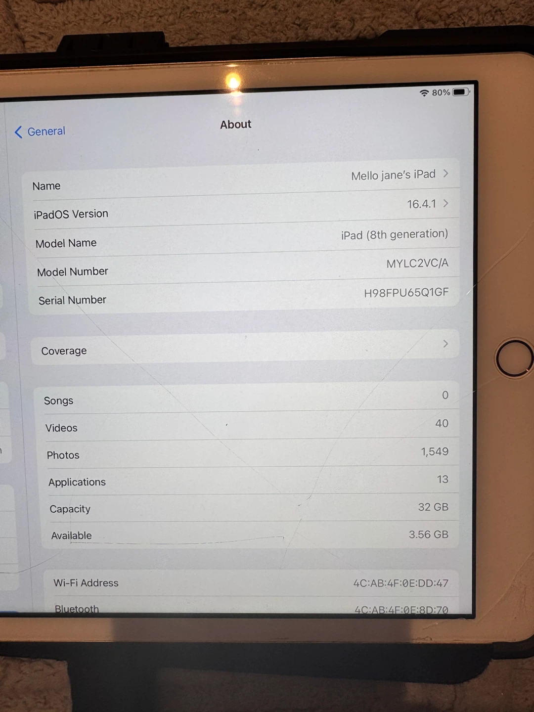 Apple iPad 8th Generation - 32GB - Gold - photo 3