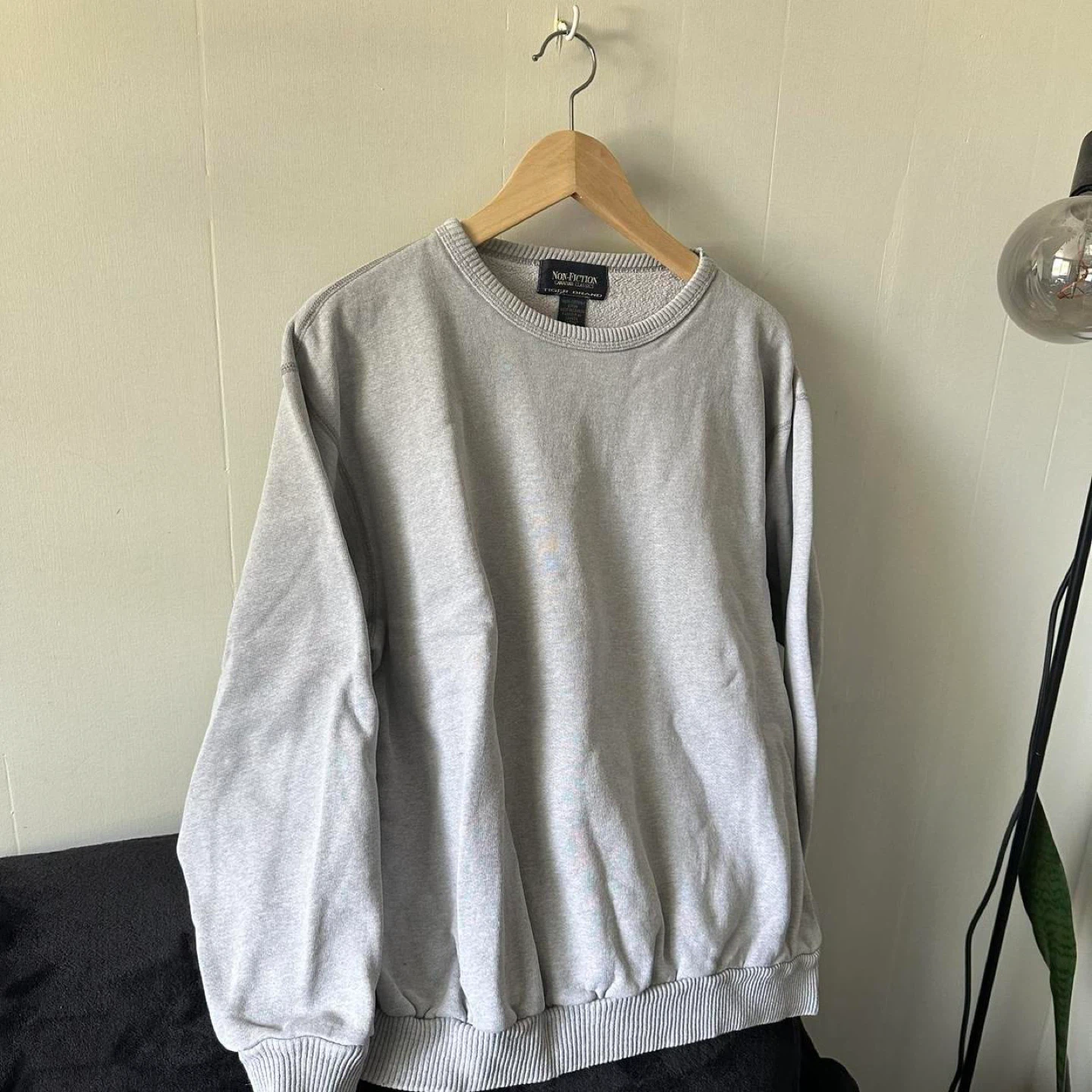 Grey crewneck pullover sweatshirt - photo 5