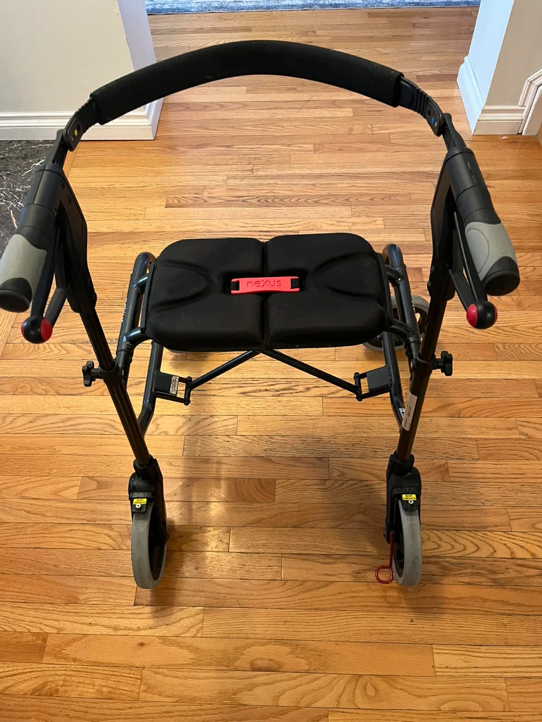 Nexus Walker with Seat