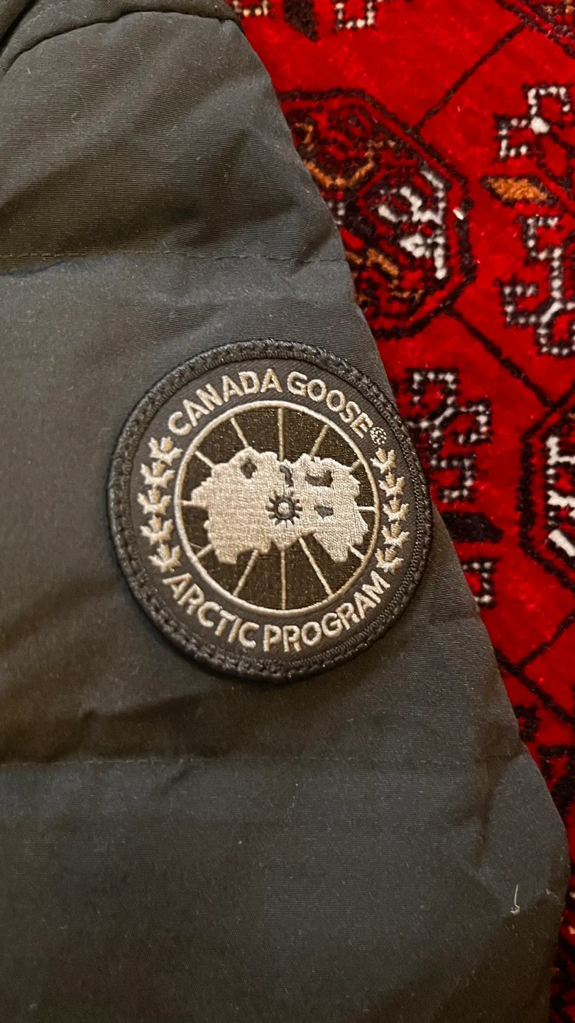 Canada Goose Fusion XS/TP Black Jacket image indicator(2)