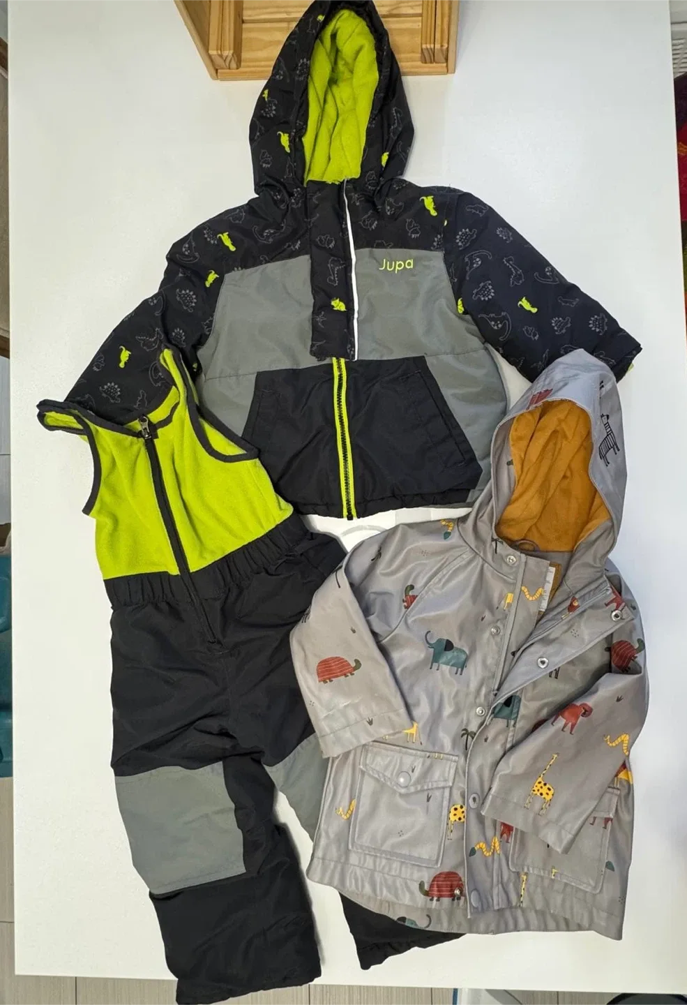 Snow pants set 2Y and snow pants 3Y