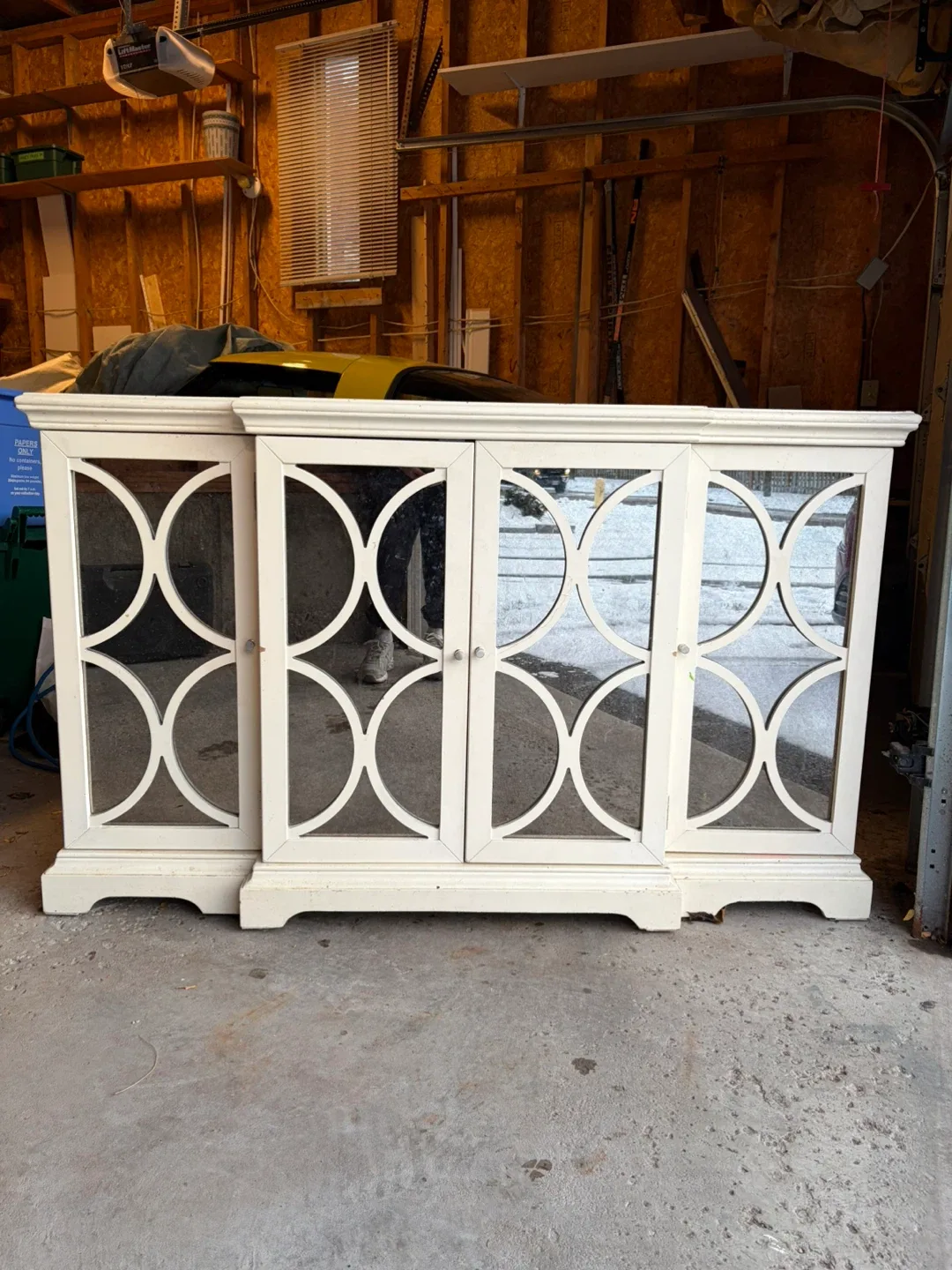 White Cabinet with Mirrored Doors image indicator(2)