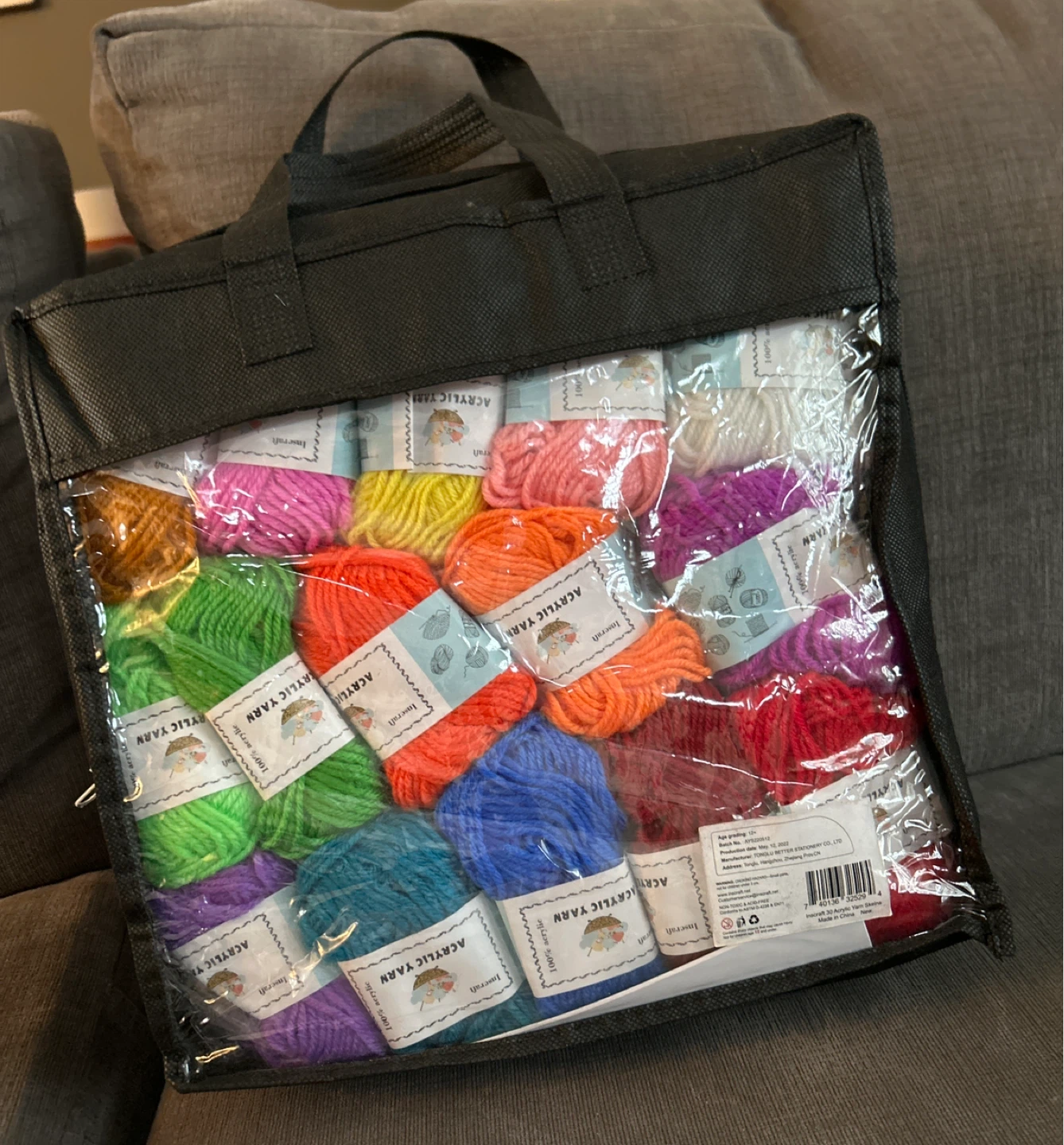 Brand new! Acrylic yarn set in multiple colours - photo 2