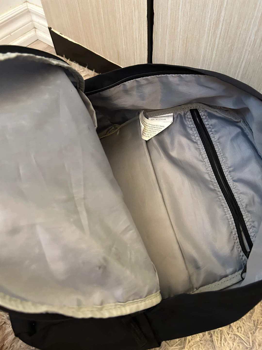 Amazon Basics Black Backpack - photo 2