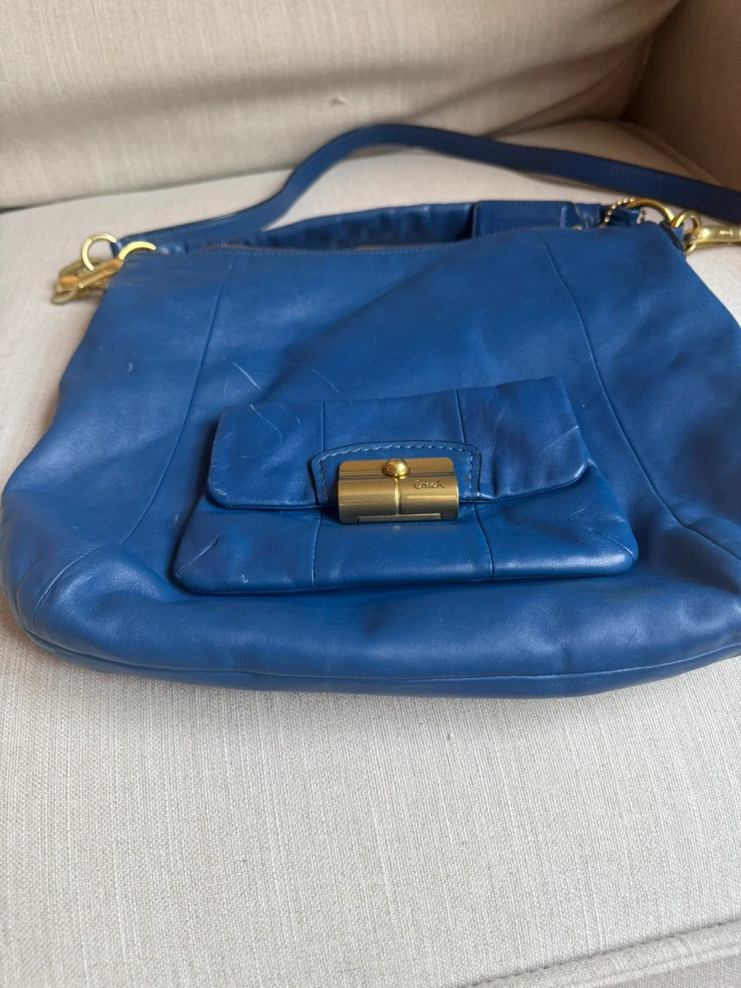 Coach Blue Leather Hobo Bag image indicator(2)