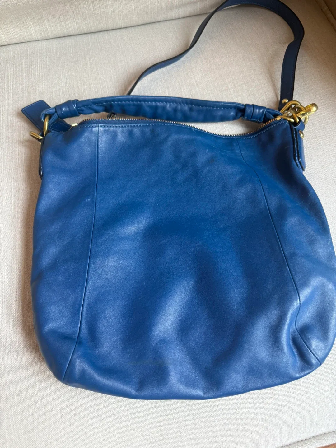 Coach Blue Leather Hobo Bag image indicator(4)