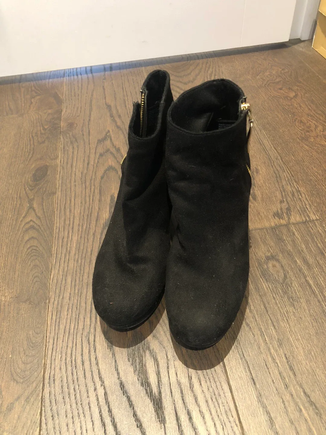 Christian Siriano image indicator(2)