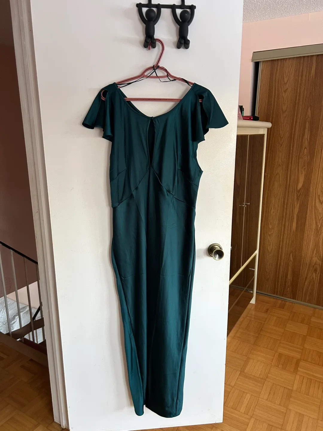 Green Satin maxi dress - size XL (BRAND NEW WITH TAG BNWT) image indicator(2)