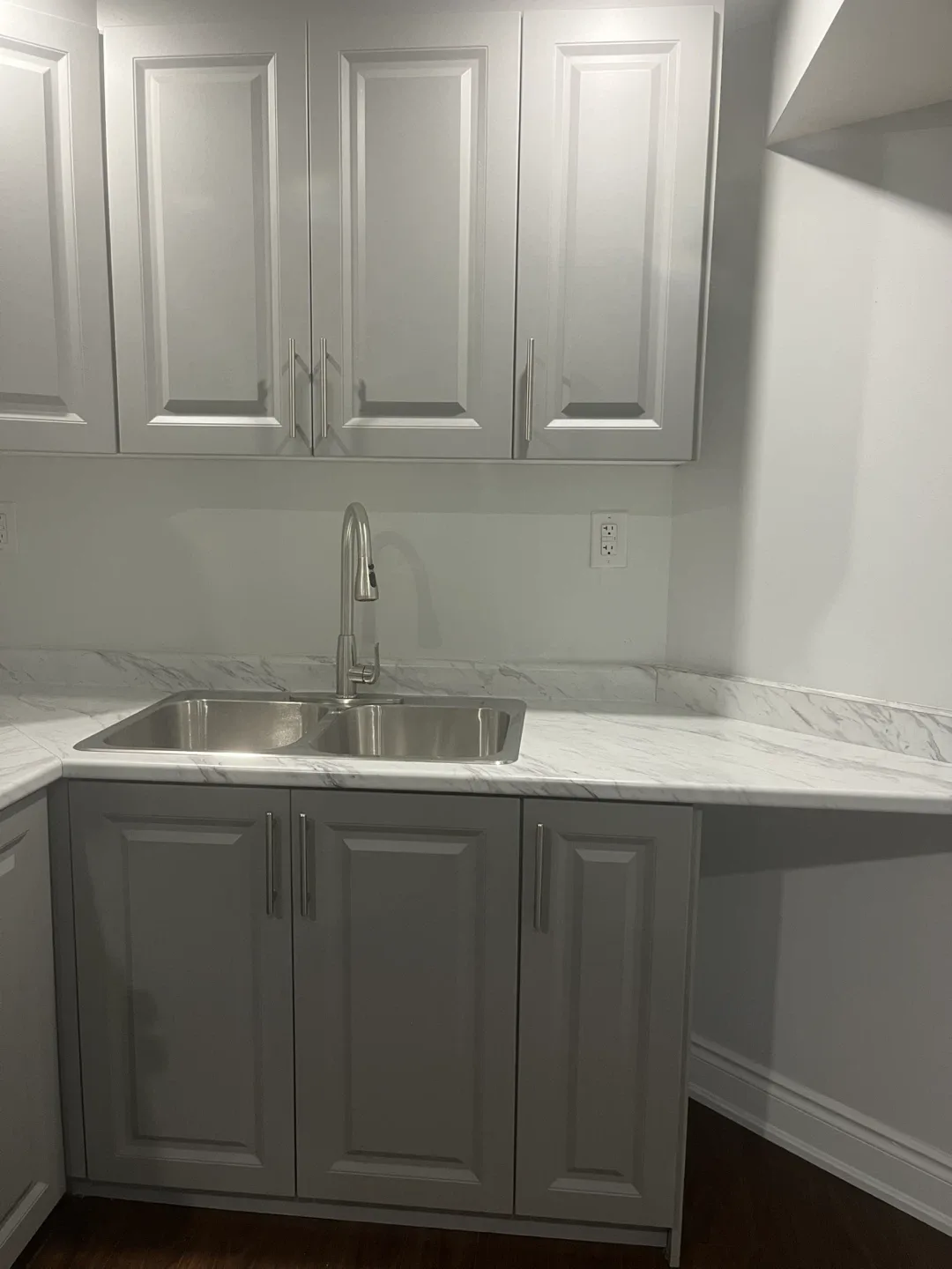 Basement for rent image indicator(2)