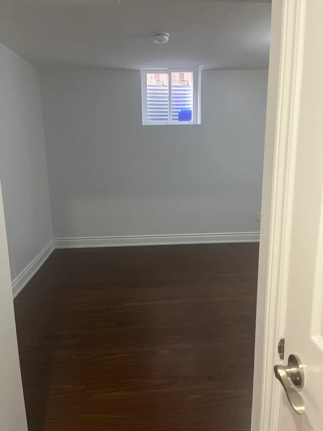 Basement for rent image indicator(9)