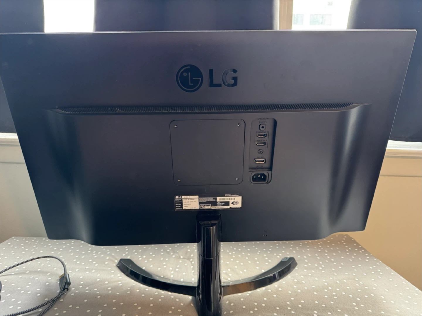 LG 27UD58-B 27" 4K UHD IPS Monitor - photo 3