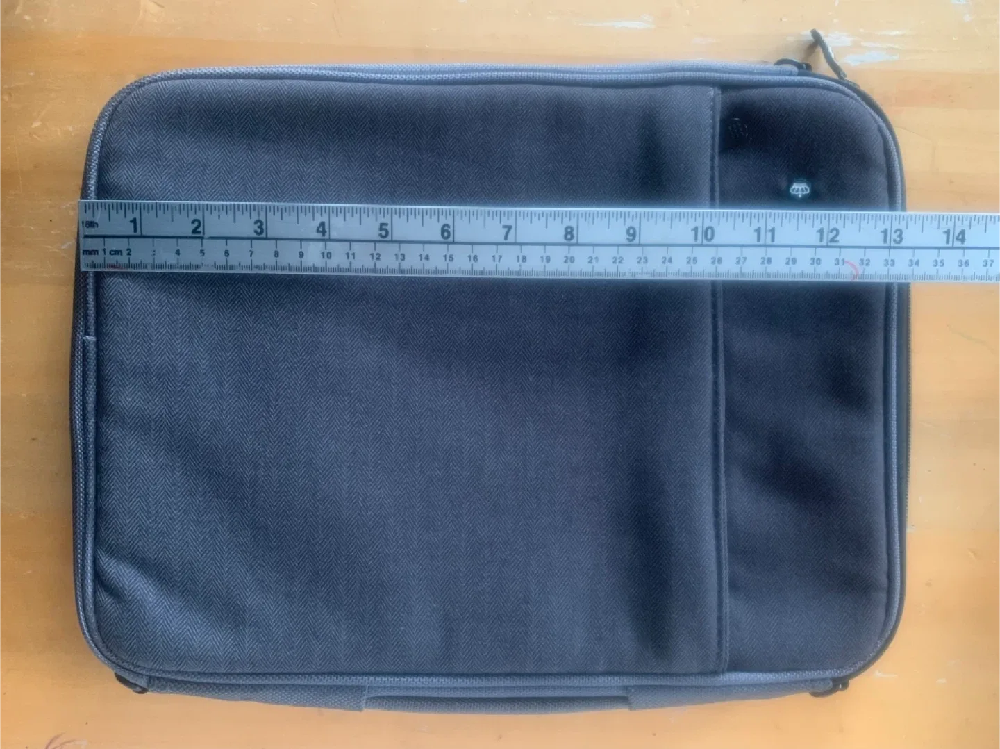 PKG iPad/Tablet Sleeve, Grey, 13” x 10” image indicator(3)