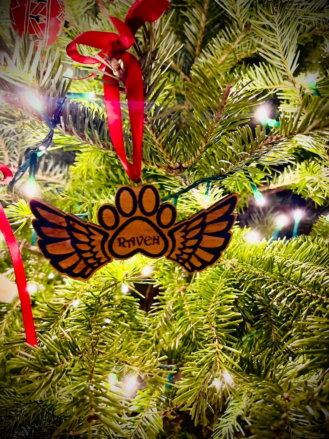 Custom engraved memorial pet ornament