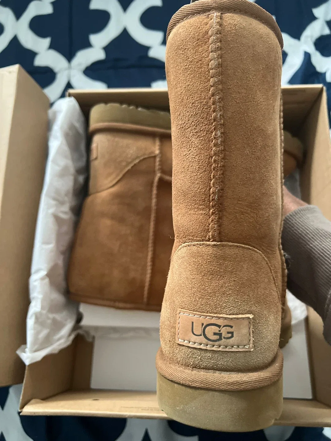 Ugg Classic Short II Boot - Size 7