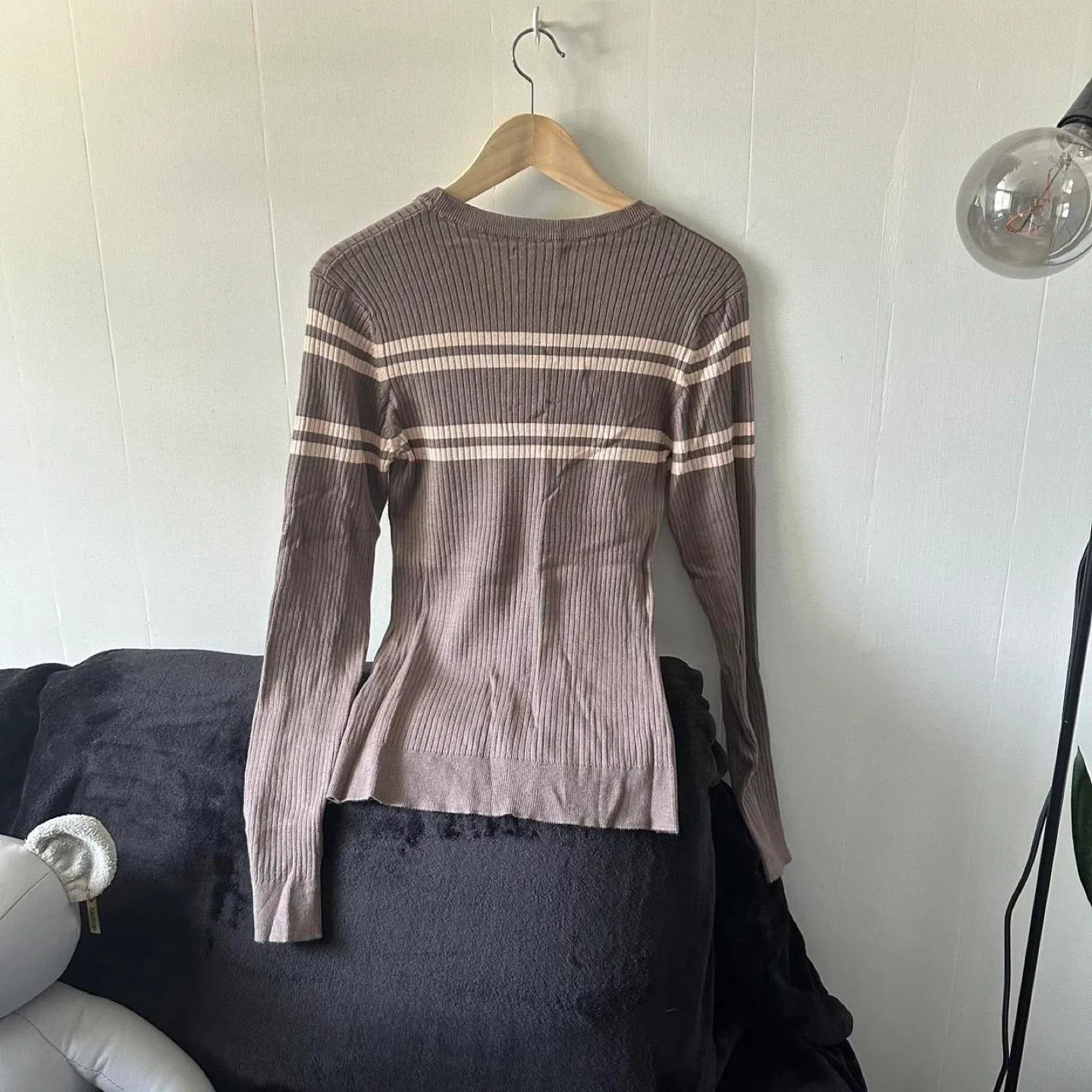 Guess Brown Striped Long Sleeve - Fits M image indicator(6)