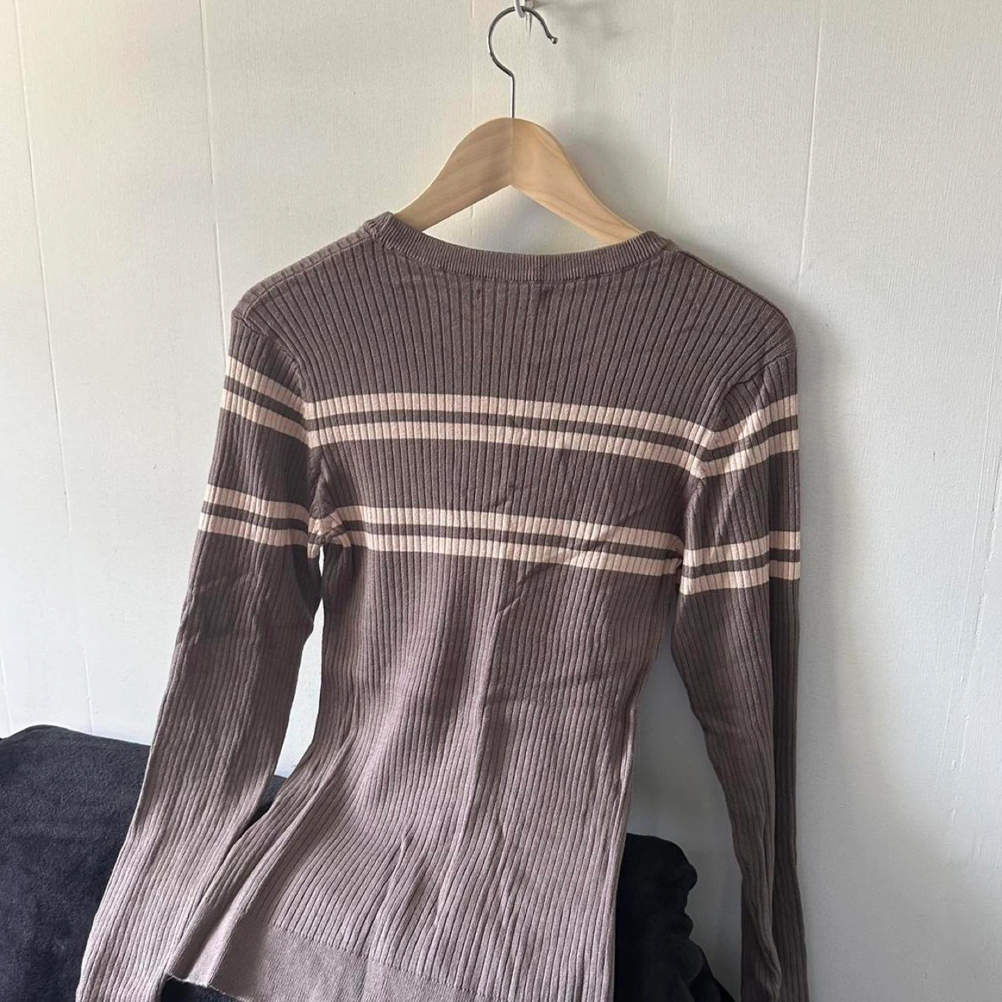 Guess Brown Striped Long Sleeve - Fits M - photo 5