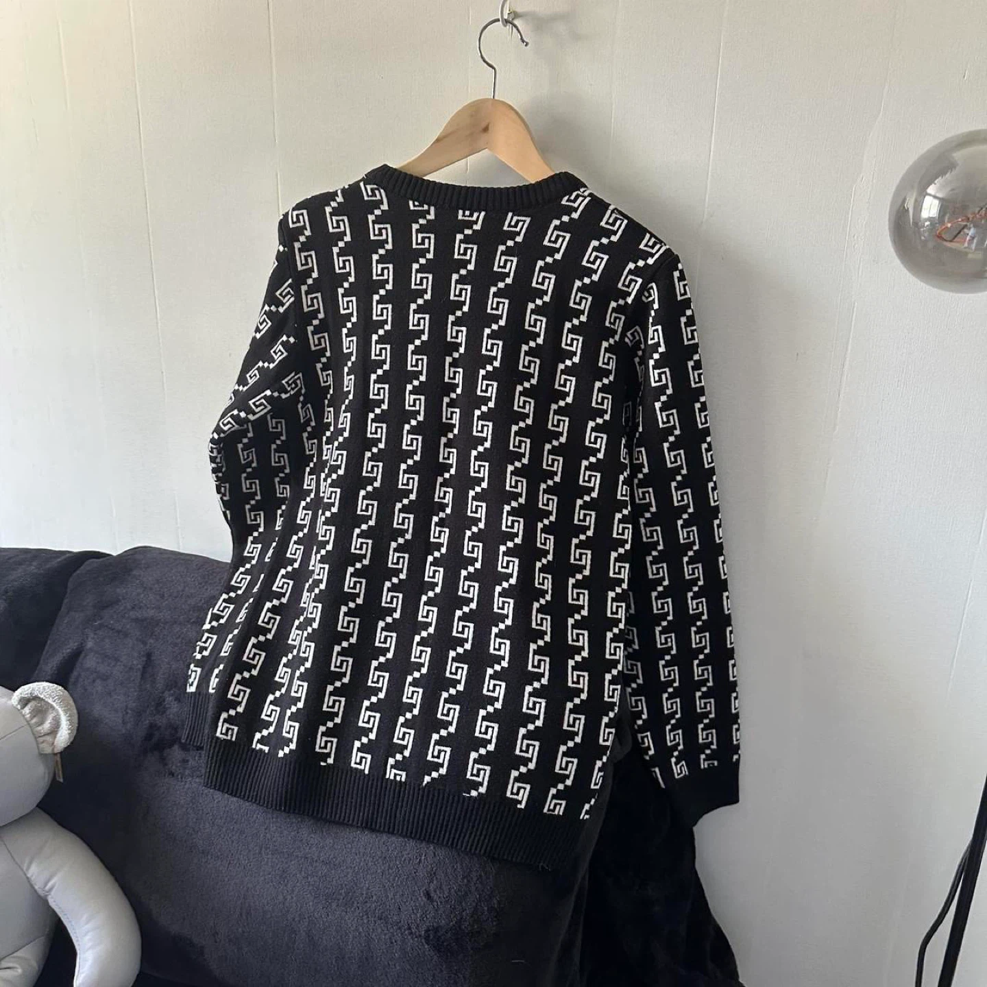 Oversized Black Patterned Sweater - photo 3