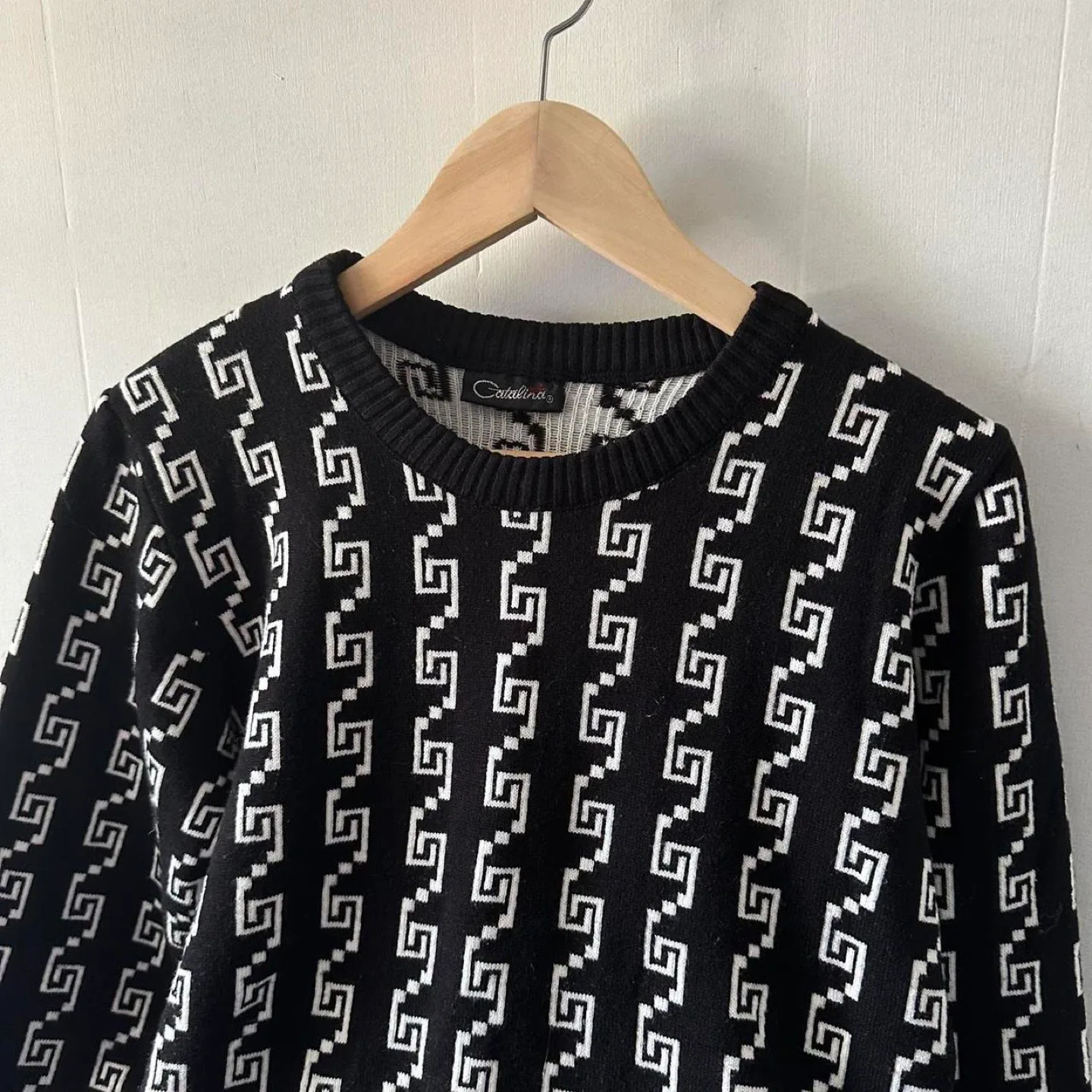 Oversized Black Patterned Sweater image indicator(6)