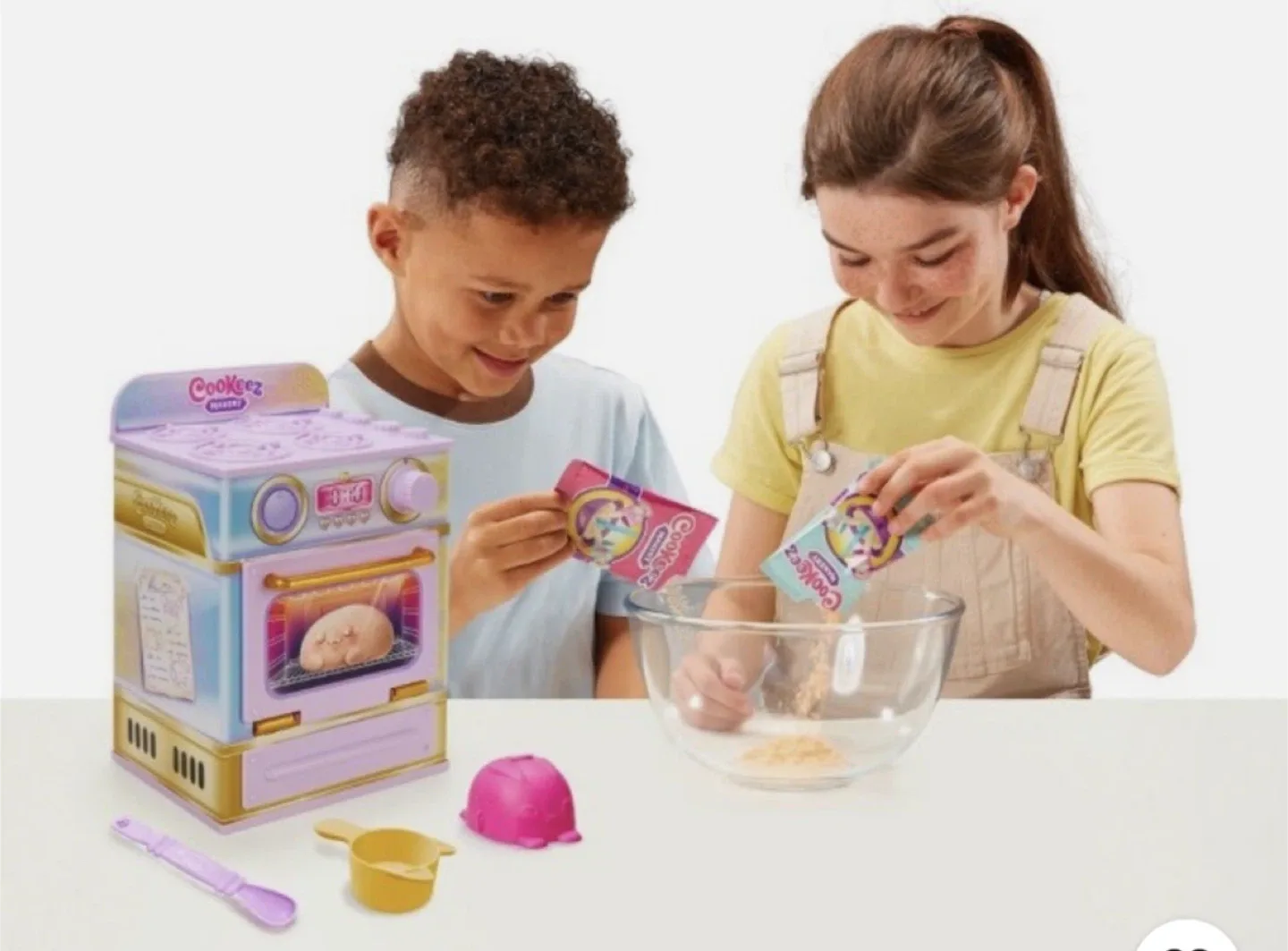 New Cookeez Makery Oven Playset image indicator(8)